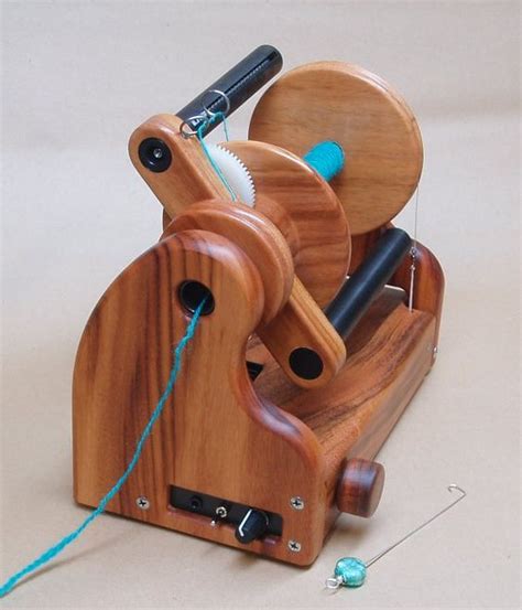 Hansen electric spinning wheel (miniSpinner) | Knits | Pinterest ...