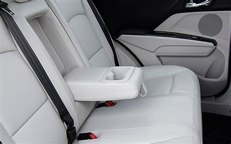 Mahindra XUV300 - Rear Passenger Seats | 29 Mahindra XUV300 Images