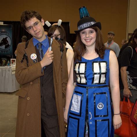 Dr. Who and his Tardis | Dr who costume, Couples costumes, Doctor who ...