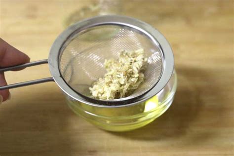 3 Amazing Homemade Hair Oil Recipes - Everything Pretty