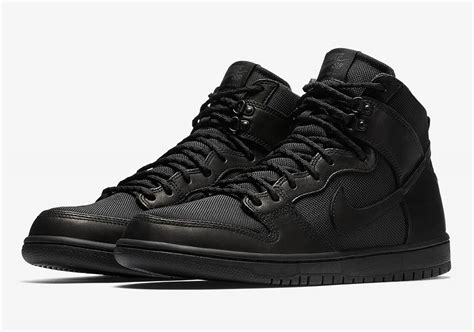 Nike SB Dunk High Triple Black 923110-001 | SneakerNews.com