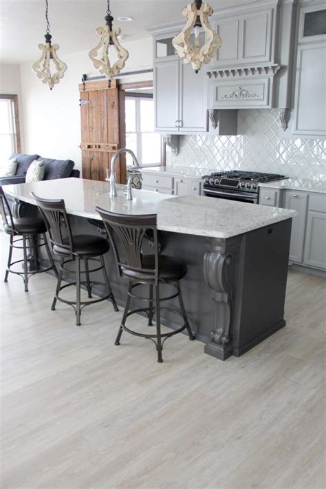 Flooring: Coretec Plus, Ivory Coast Oak, 7"x48"; Backsplash: 21st ...