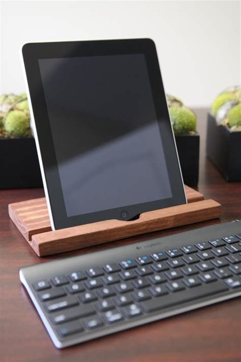 iDad - DIY iPad stand - Bower Power | Diy ipad stand, Ipad stand, Ipad ...