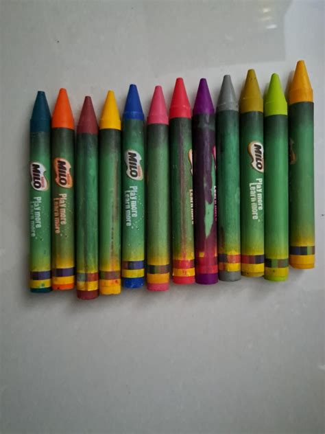 jumbo crayons, Hobbies & Toys, Stationery & Craft, Other Stationery ...