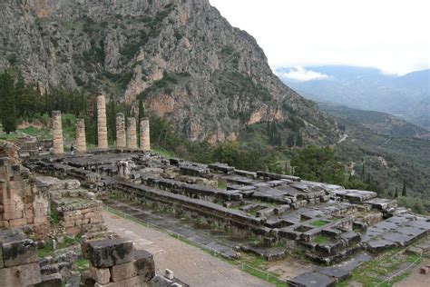 File:The Temple of Apollo at Delphi.jpg - Wikimedia Commons