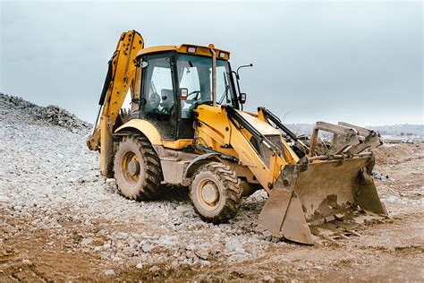 Excavator VS Backhoe, Which equipment is suitable for you – Home