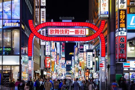 4 Hottest Areas for Nightlife in Tokyo | All About Japan