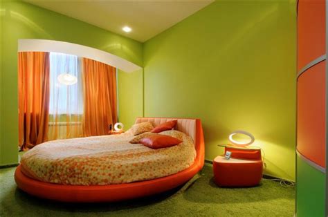 Green and orange bedroom Silver Bedroom, Gray Bedroom, Trendy Bedroom ...