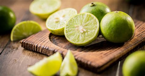 The Many Benefits of Limes and Lime Juice - FruitSmart