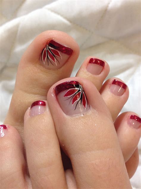 Glitter French Tip Pedicure | Pedicure nail designs, Simple toe nails ...