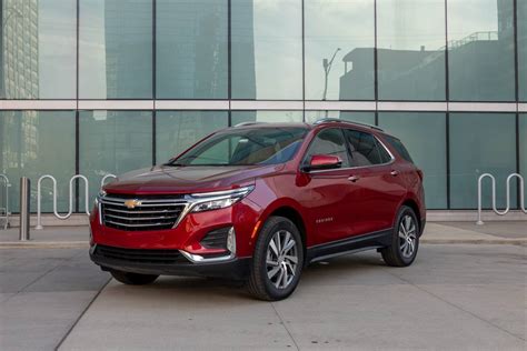 2023 Chevrolet Equinox Review: Likable — in Park | Cars.com