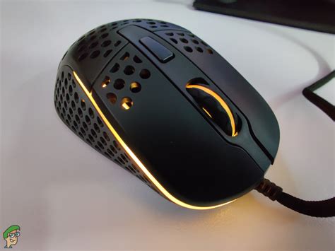 XTRFY M4 Ultra-Light Ergonomic Gaming Mouse Review - Appuals.com