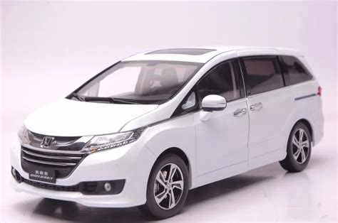 1:18 Diecast Model for Honda Odyssey 2015 White MPV Alloy Toy Car ...