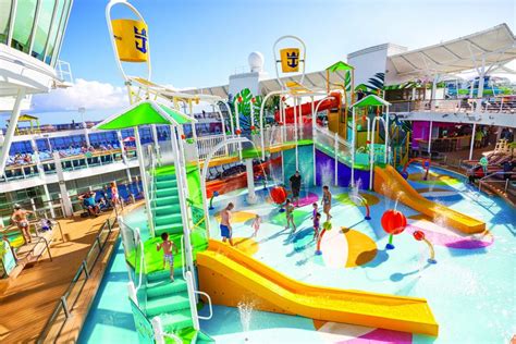 Oasis of the Seas Waterslides and Pool Deck - Martin Aquatic