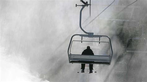 Vermont ski resorts could see inches of new snow overnight