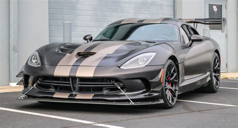 This Dodge Viper ACR Extreme Was The Very First Built For 2017 | Carscoops