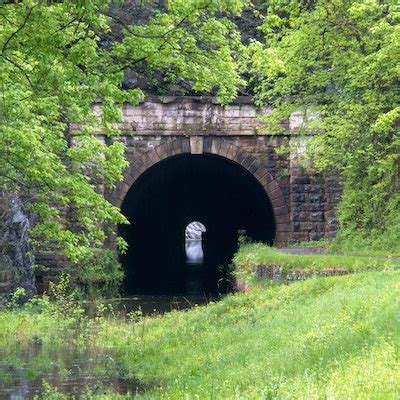 Hike to Paw Paw Tunnel, Paw Paw Tunnel, Maryland