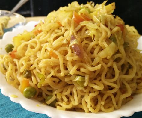 Masala Maggi | Vegetable Punjabi Maggi | Indian food recipes, Masala ...