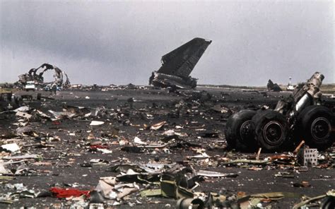 OTD in 1977, a KLM 747 collides with a Pan Am 747 on a fog-bound runway ...