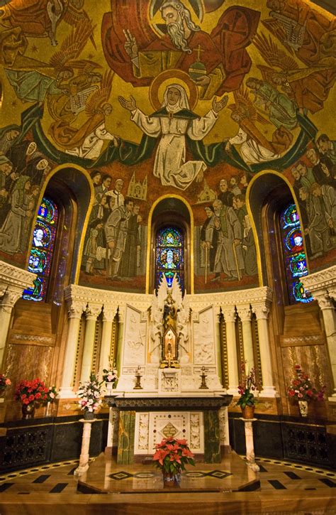 The Basilica (Inside) â€“ Sainte-Anne-de-BeauprÃ©, Quebec | MegaPixel ...