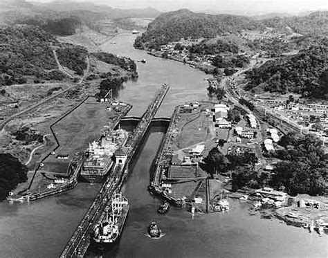 Photo Gallery - History of the Panama Canal