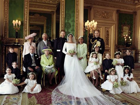 See the First Official Royal Family Portraits Featuring Meghan Markle ...