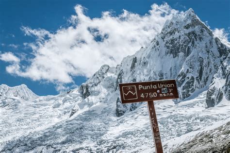 Hiking in Peru - Hike the Santa Cruz Trail independent - WeLeaf