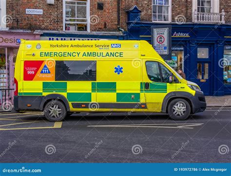 Yorkshire Ambulance Service Editorial Photo - Image of service, rescuer ...