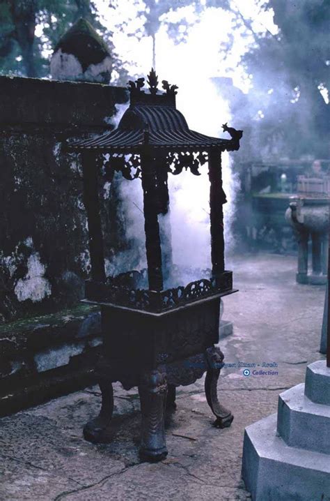 Lăng Lê Văn Duyệt - Tomb (Photo by William Fabianic 1964-6… | Flickr