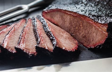 Add Flavor to Brisket with One of These Dry Rubs - Barbecuebible.com