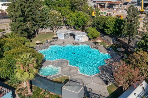 Skye at Bunker Hill Apartments Los Angeles, CA | Rentable