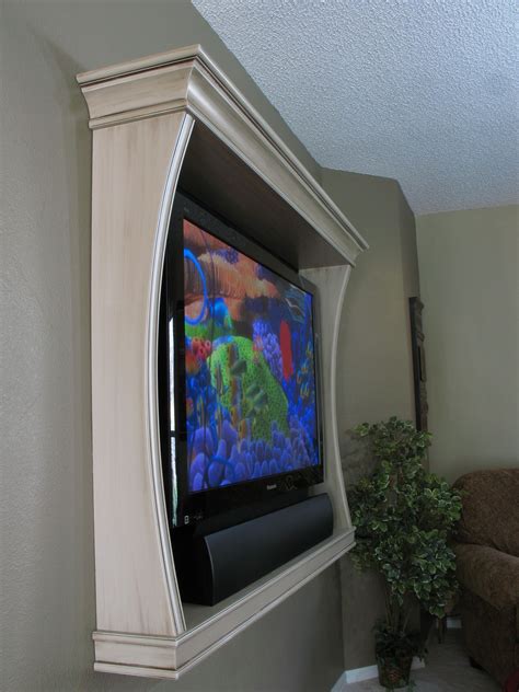 15 Diy Tv Frame Disguise That Flat Screen References - Eco Skill