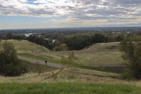 The Sacramento River Trail in Redding, California. | Sacramento river ...