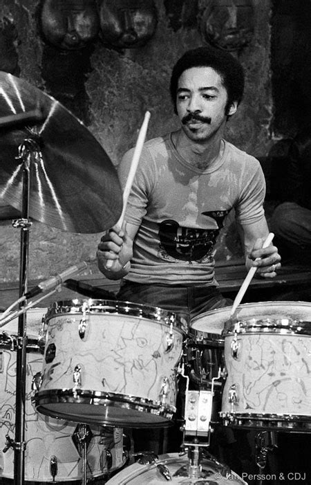 Tony Williams - DRUMMERWORLD