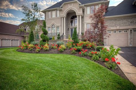 15 Incredible Front Yard Landscaping Ideas With Beautiful Colorful ...