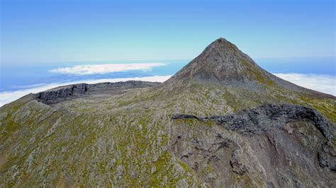 Mt Pico summit, on the Pico island of the Azores. #DJI mavic pro #pico ...