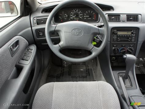 2001 Toyota Camry LE interior Photo #47009151 | GTCarLot.com