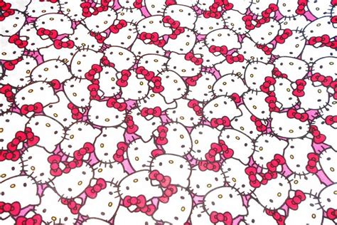 New HELLO KITTY FABRIC Over 2 Yards "Hello Kitty Faces" 100% Cotton ...