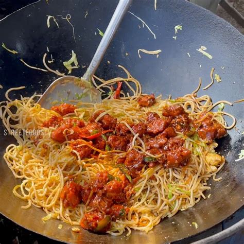 Street Food - Chicken Manchurian Noodles 😋👌 | Food, Street food, Ethnic ...