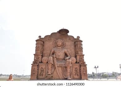 14 King vikramaditya statue Images, Stock Photos & Vectors | Shutterstock