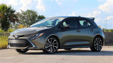 2019 Toyota Corolla Hatchback Review, Specs, Price - Carshighlight.com