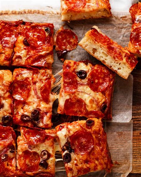 Is Your Pizza Safe To Eat? The Truth About Pizza Shelf Life