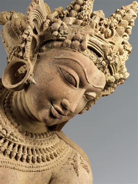 Apsara | Indian sculpture, Historical sculptures, Temple art