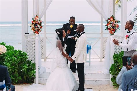 Romantic wedding ceremony at Riu Ocho Rios, Jamaica | Romantic wedding ...