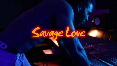 Tìm hiểu về bài hát savage love là gì và nghĩa của nó trong tiếng Anh