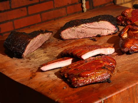 Brisket tips & tricks from Black's Barbecue - CBS News