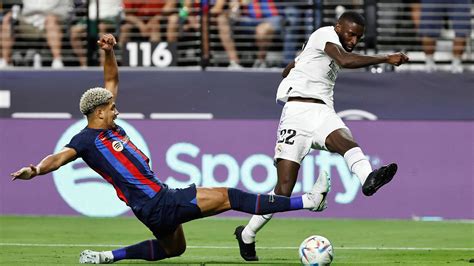 Fotoeléctrico blanco lechoso a la deriva barcelona vs real madrid en ...