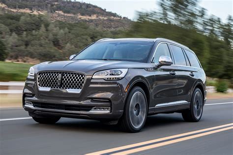 2022 Lincoln Aviator: Choosing the Right Trim - Autotrader