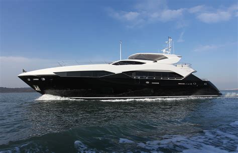 Sunseeker 115 Sport Yacht - Image courtesy of Sunseeker International ...