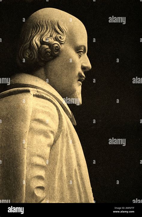 Shakespeare actor profile hi-res stock photography and images - Alamy